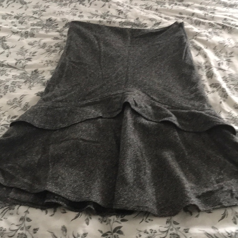 Gap skirt